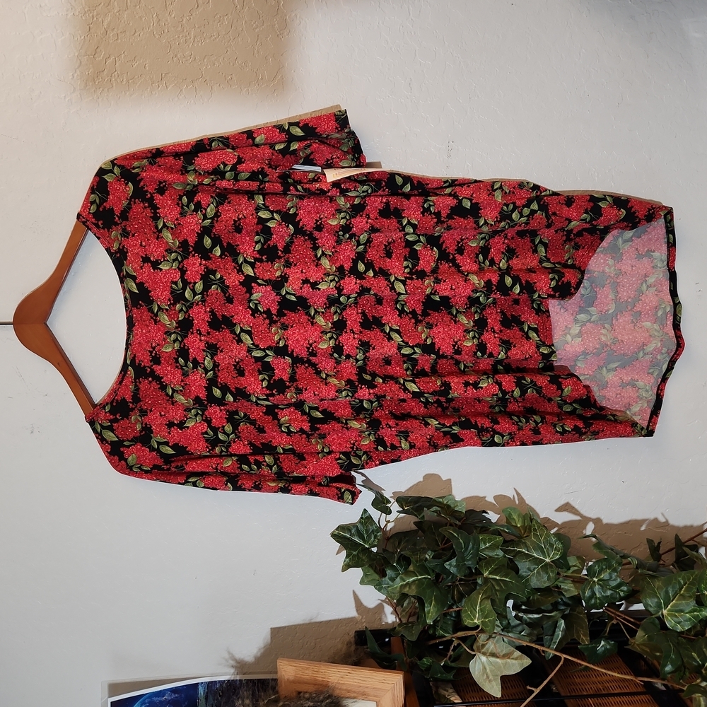 LULAROE Irma Overaized Tunic Floral Stretchy Small